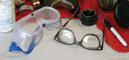 Eye protection for lubricant safety Eye protection for lubricant safety
